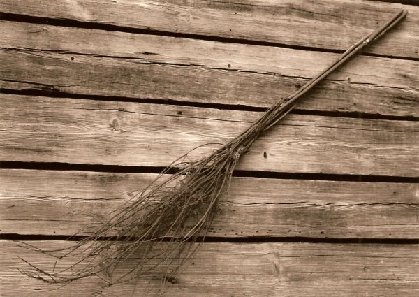 yard broom